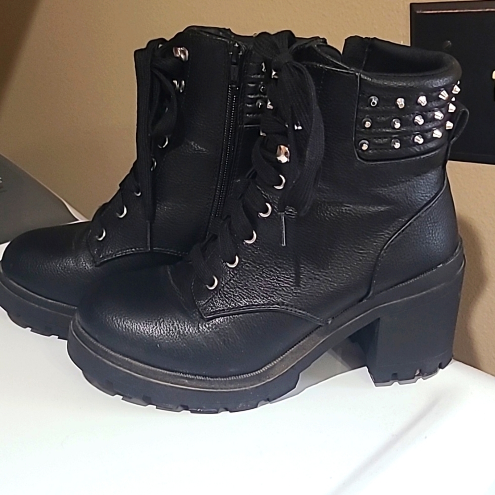 Women's Combat Boots